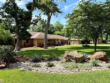 1035 Waterford Drive, Dallas, TX 75218