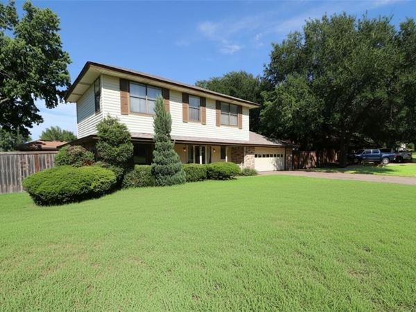 107 Byron Nelson Street, Stephenville, TX 76401