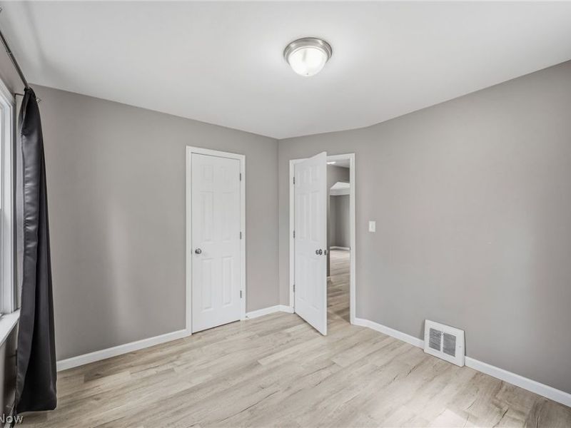 468 E 305th Street, Willowick, OH 44095 Photo 10