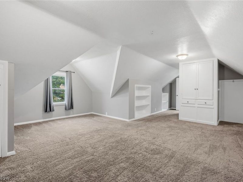 468 E 305th Street, Willowick, OH 44095 Photo 14