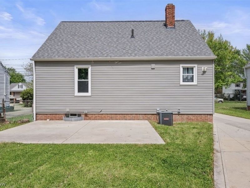468 E 305th Street, Willowick, OH 44095 Photo 19