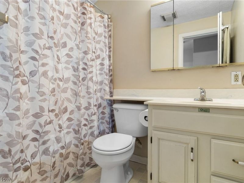 2525 Beverly Avenue, Akron, OH 44312 Photo 22