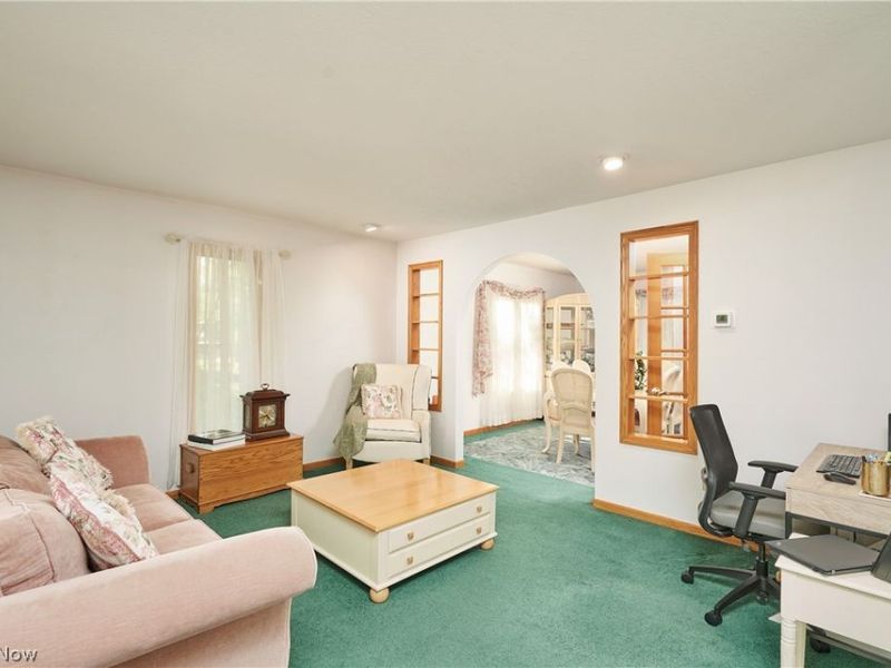 581 Woodhaven Drive , Uniontown, OH 44685 Photo 12