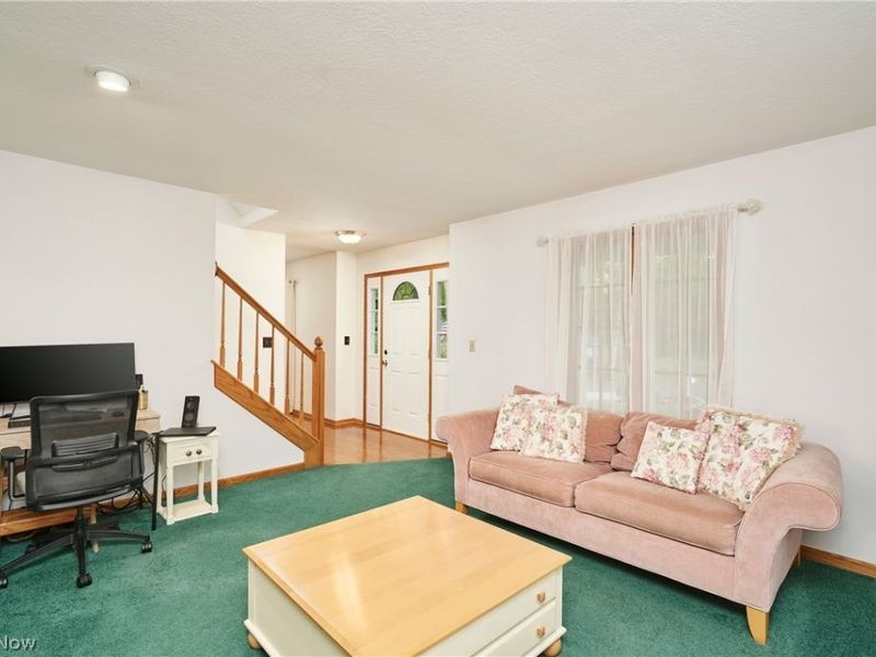 581 Woodhaven Drive , Uniontown, OH 44685 Photo 13
