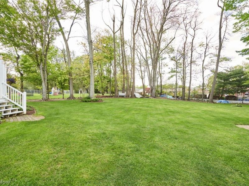581 Woodhaven Drive , Uniontown, OH 44685 Photo 22