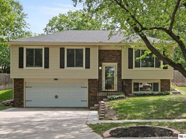 3300 N 71st Street , Lincoln, NE 68507