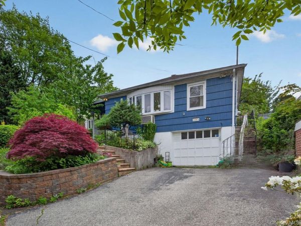 24814 Depew Avenue , Little Neck, NY 11363