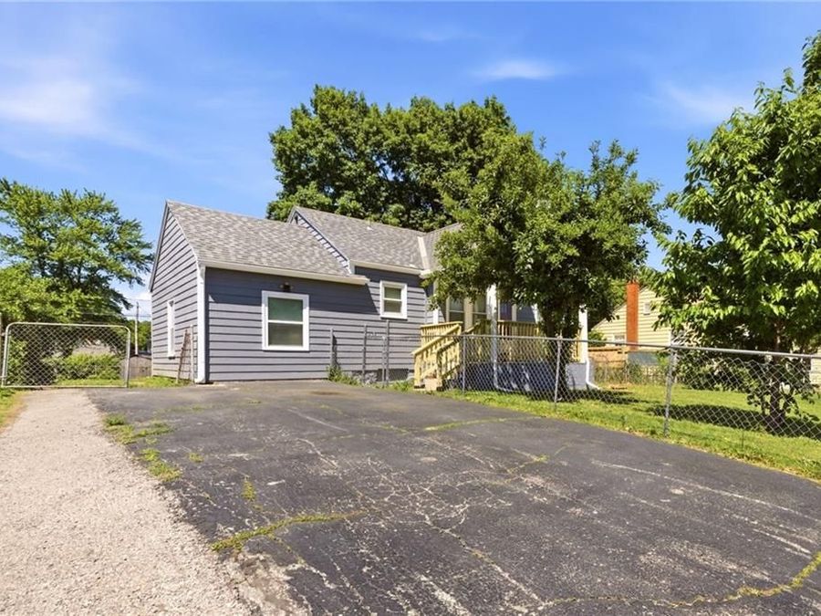 Property Image 6
