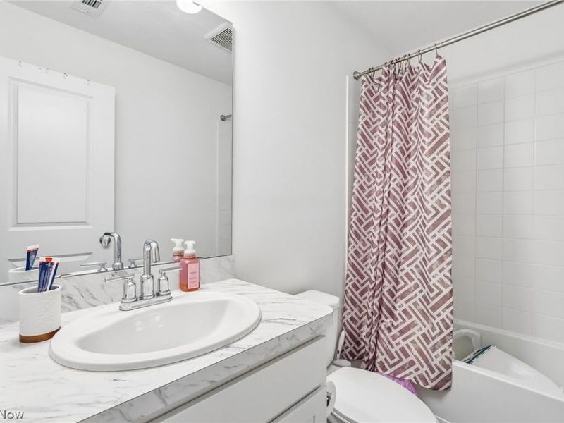 572 Auld Farm Circle, Akron, OH 44320 Photo 23