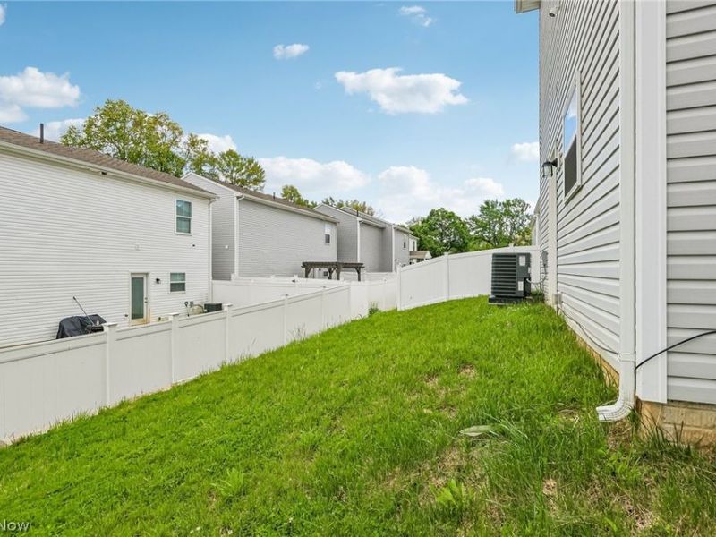 572 Auld Farm Circle, Akron, OH 44320 Photo 27