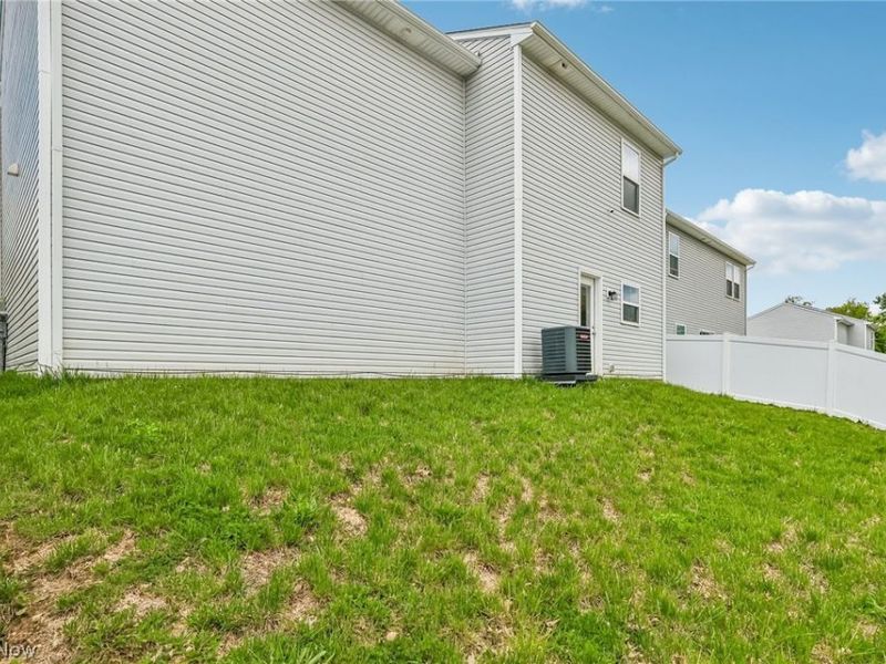 572 Auld Farm Circle, Akron, OH 44320 Photo 29