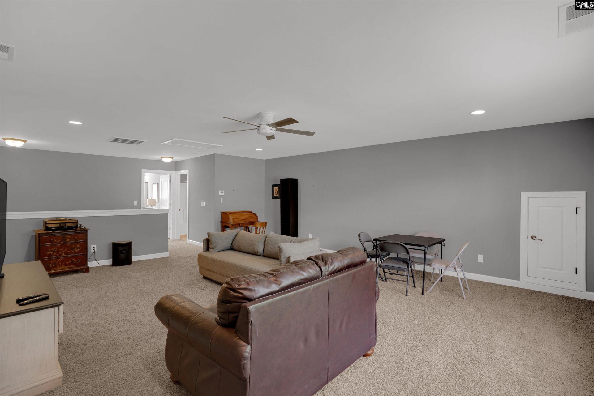 929 Isle Court Photo 35