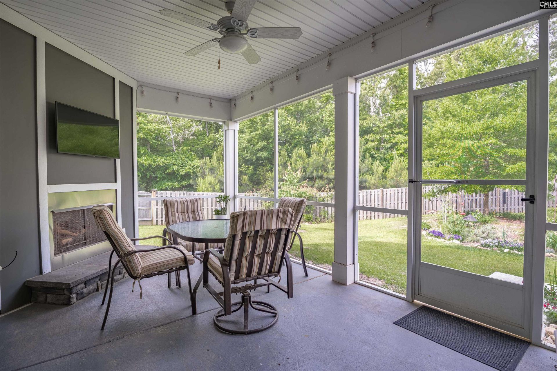 929 Isle Court  Photo 45