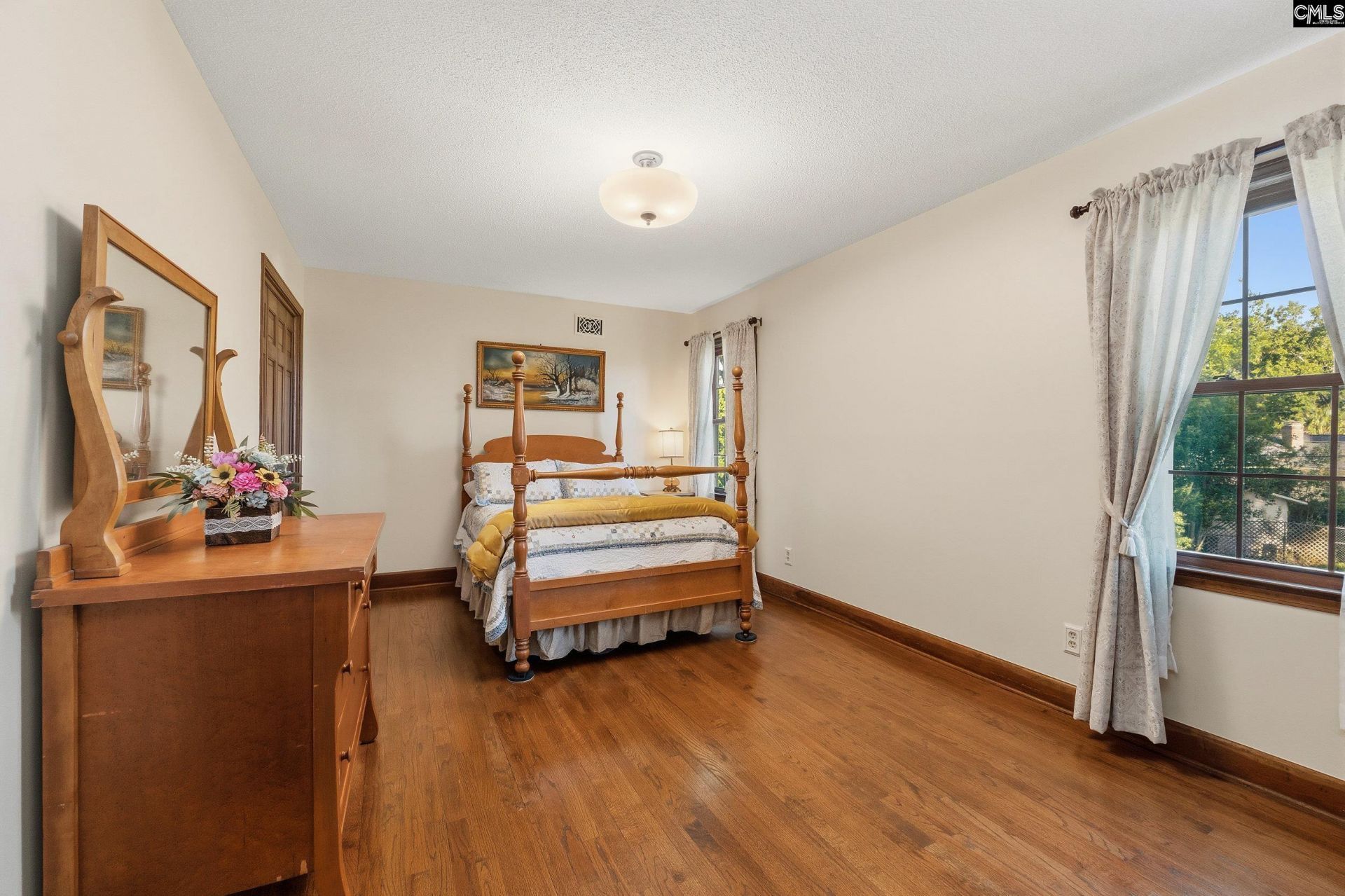 6409 Queens Way Drive  Photo 21