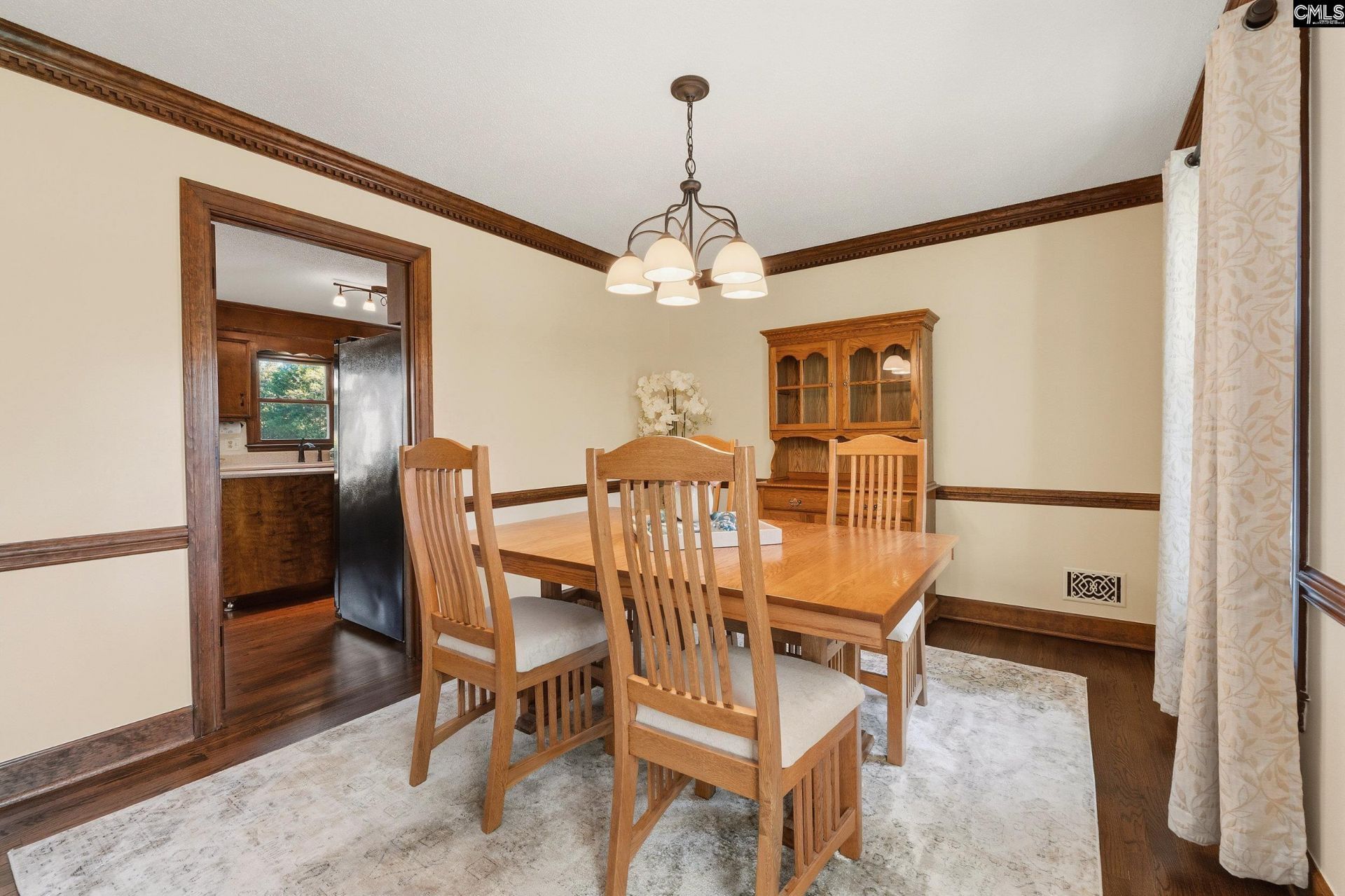 6409 Queens Way Drive  Photo 8