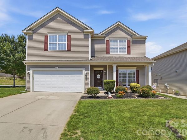 1464 Moss Creek Drive, Harrisburg, NC 28075