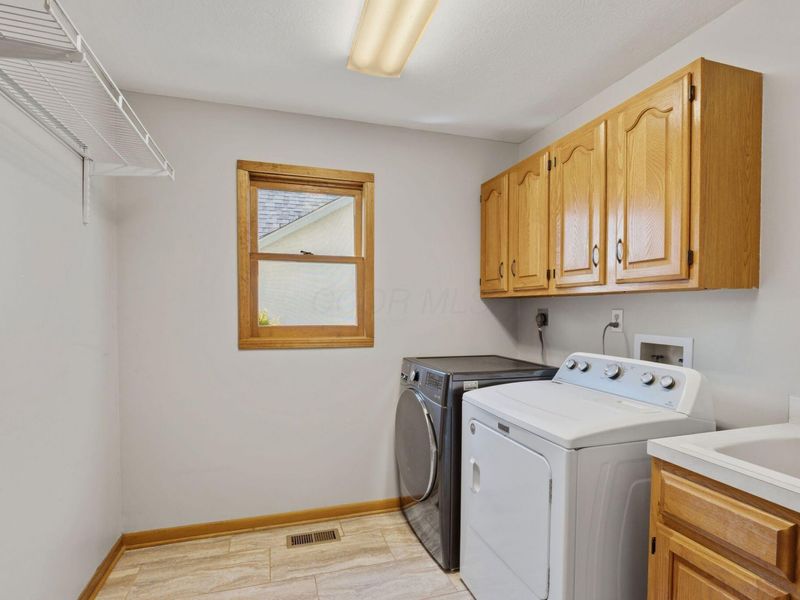 370 Potomac Avenue, Westerville, OH 43082 Photo 21