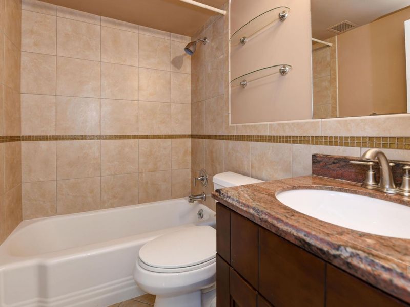 1620 E Broad Street, Unit 402, Columbus, OH 43203 Photo 16