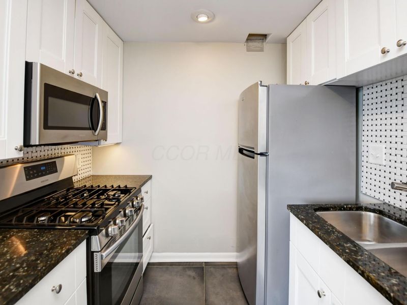 1620 E Broad Street, Unit 402, Columbus, OH 43203 Photo 5