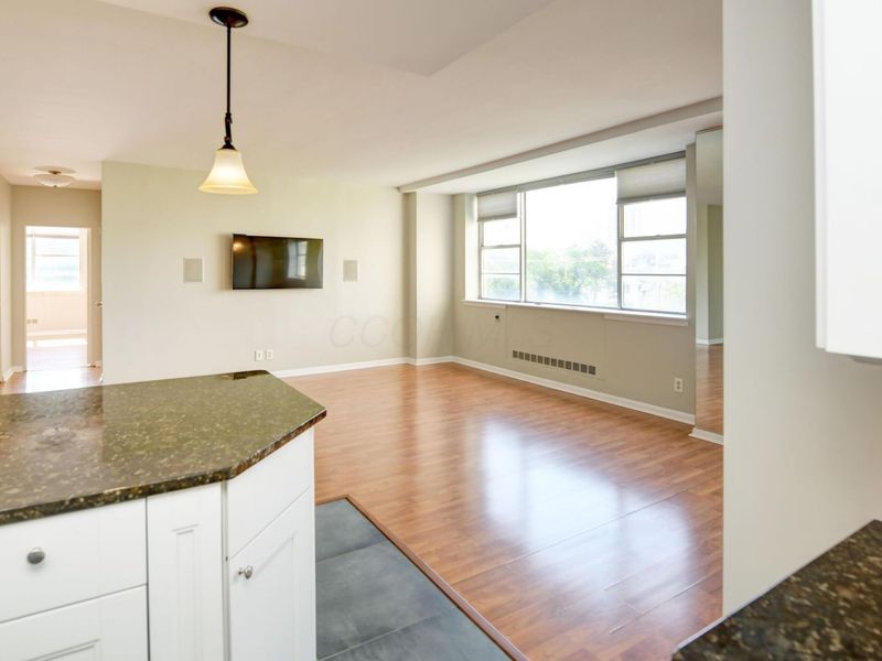 1620 E Broad Street, Unit 402, Columbus, OH 43203 Photo 8