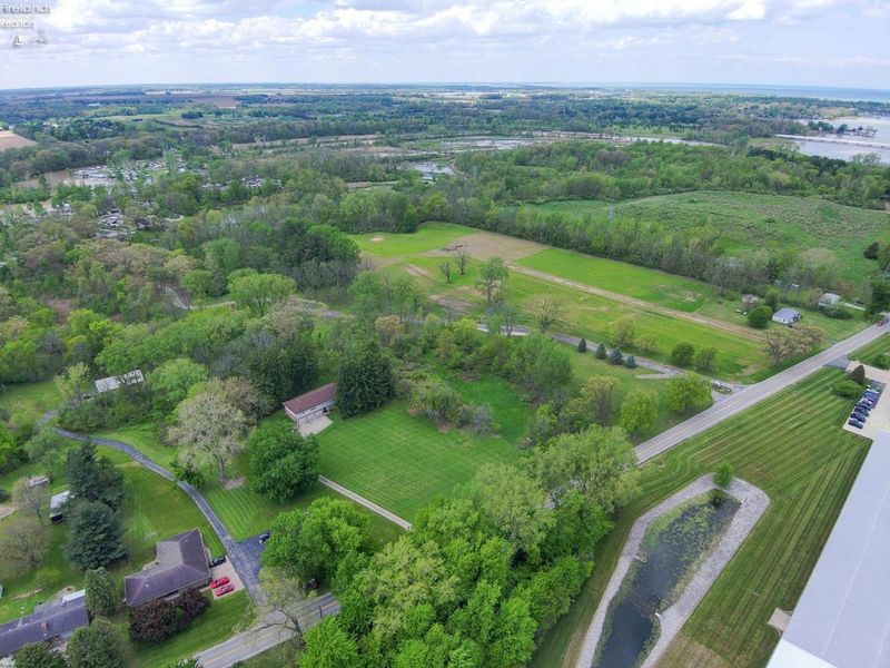 9208 River Road, Huron, OH 44839 Photo 14