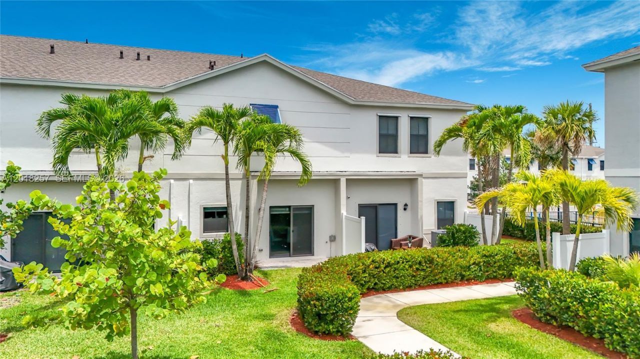 939 NW 3rd Ter , Unit 939, Pompano Beach, FL 33060 Photo