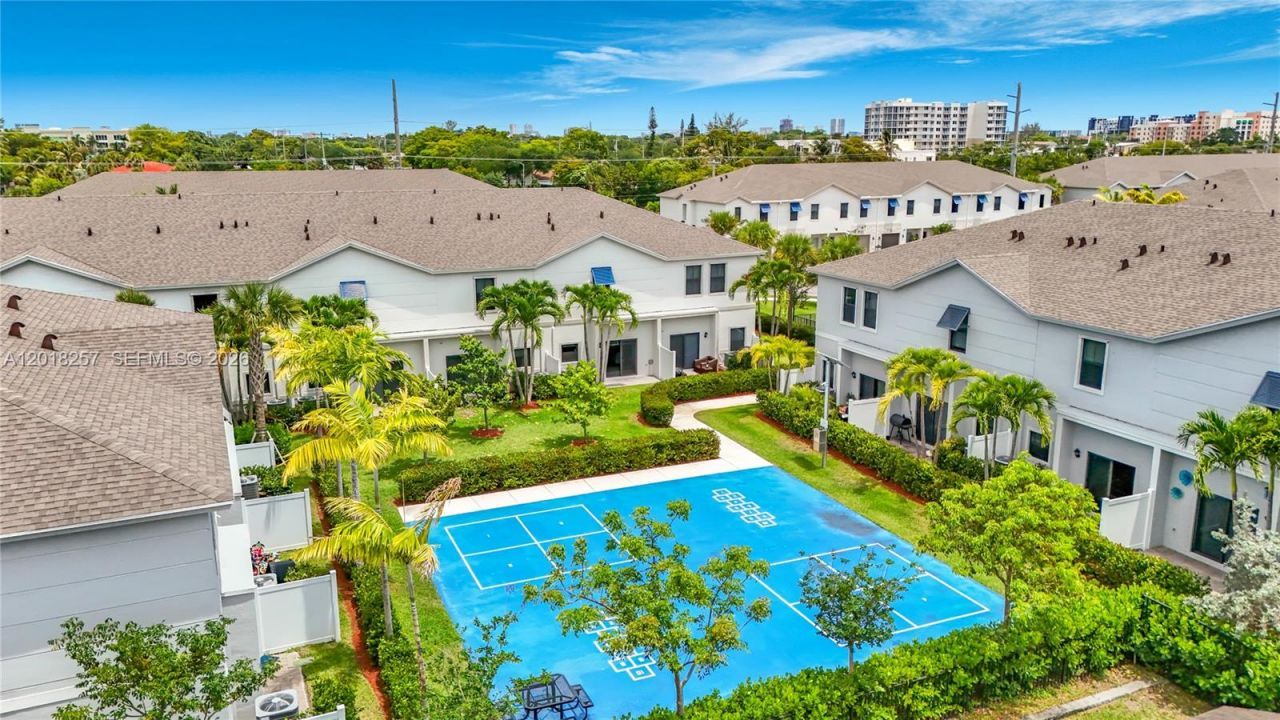 939 NW 3rd Ter , Unit 939, Pompano Beach, FL 33060 Photo
