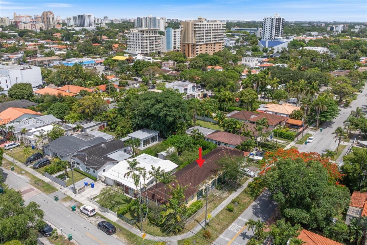 2542 SW 25th Ave, Miami, FL 33133 Photo