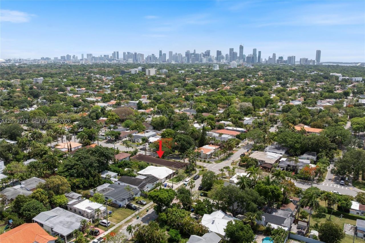 2542 SW 25th Ave, Miami, FL 33133 Photo