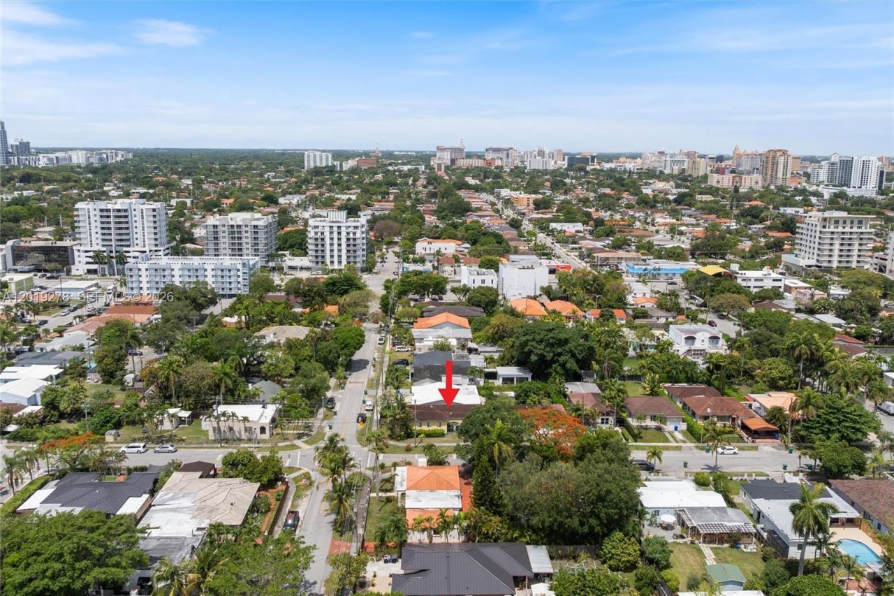 2542 SW 25th Ave, Miami, FL 33133 Photo