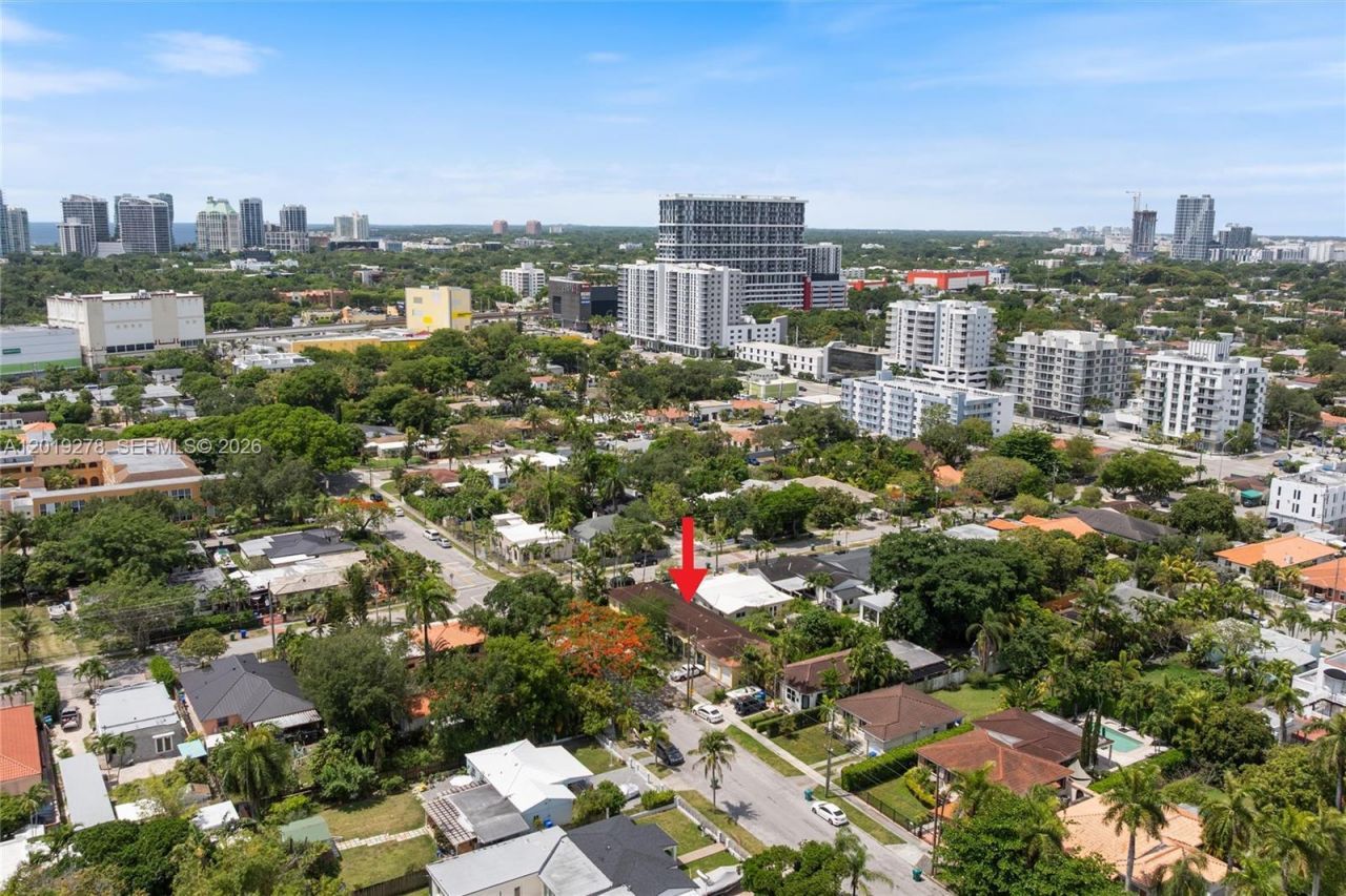 2542 SW 25th Ave, Miami, FL 33133 Photo
