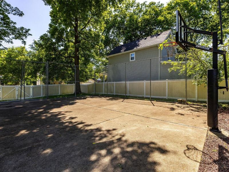 5307 Ebersole Avenue, Cincinnati, OH 45226 Photo 10