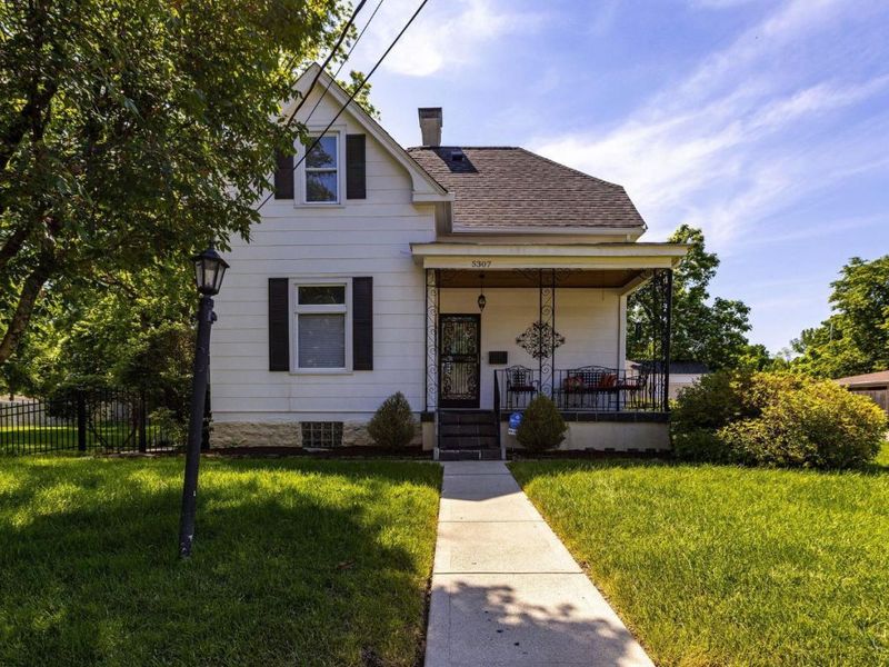 5307 Ebersole Avenue, Cincinnati, OH 45226 Photo 2