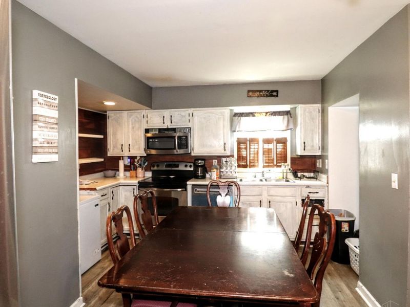 5642 Leumas Road, Green Township, OH 45239 Photo 11