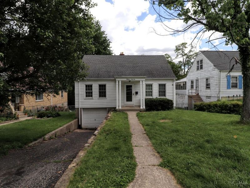 5642 Leumas Road, Green Township, OH 45239 Photo 2