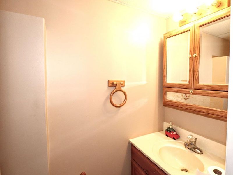 5642 Leumas Road, Green Township, OH 45239 Photo 37