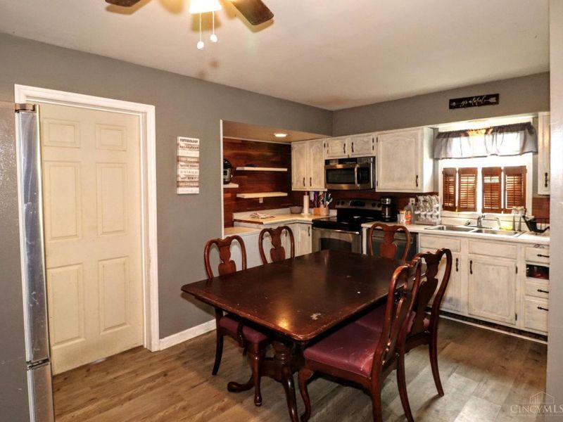 5642 Leumas Road, Green Township, OH 45239 Photo 6
