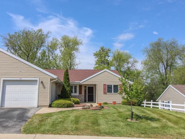 107 Buckingham Court, Cambridge, WI 53523