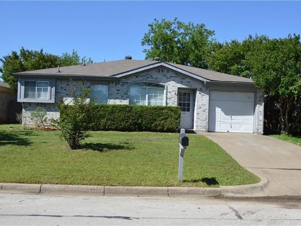 240 Stallion Drive, Keller, TX 76248