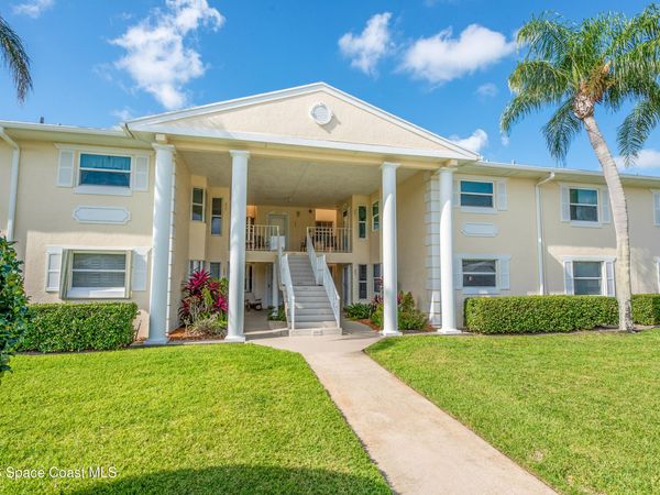 361 N Grove Isle Circle, Vero Beach, FL 32962