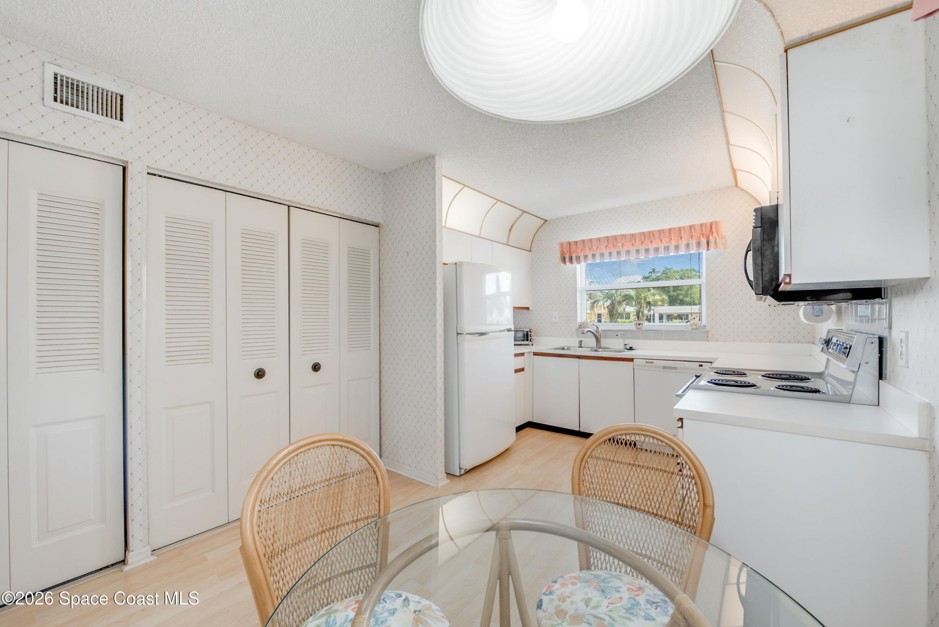 361 N Grove Isle Circle, Vero Beach, FL 32962 Photo