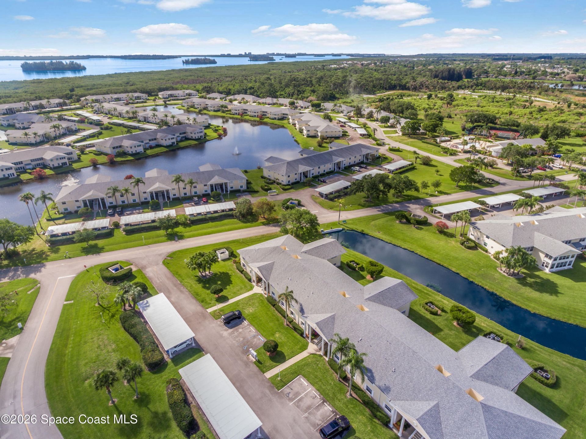 361 N Grove Isle Circle, Vero Beach, FL 32962 Photo