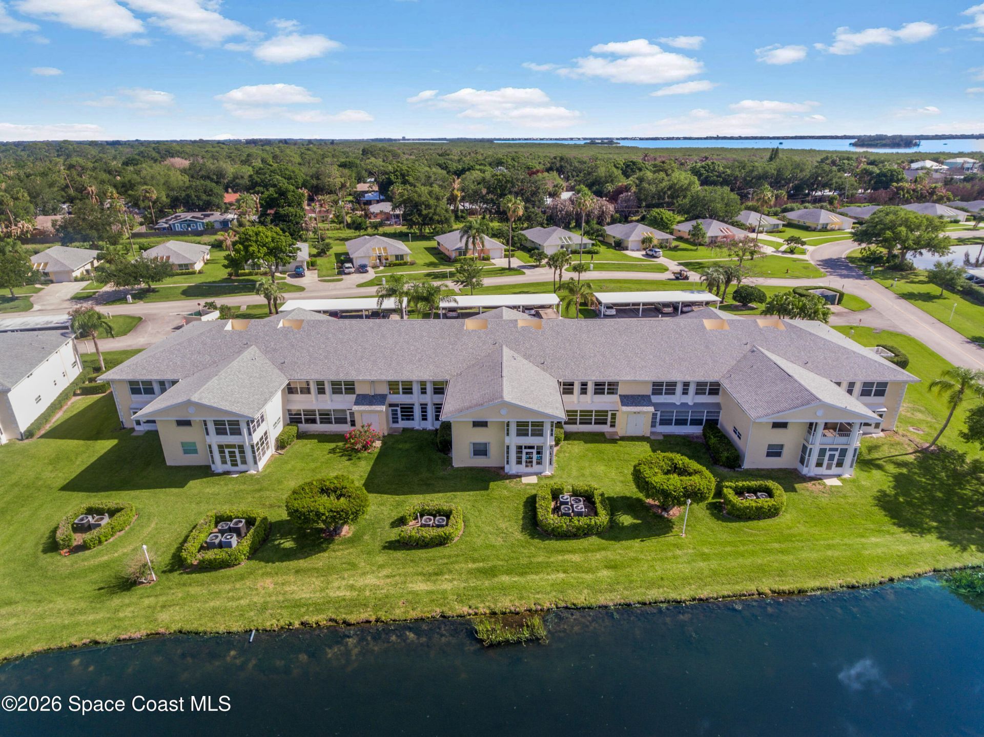 361 N Grove Isle Circle, Vero Beach, FL 32962 Photo