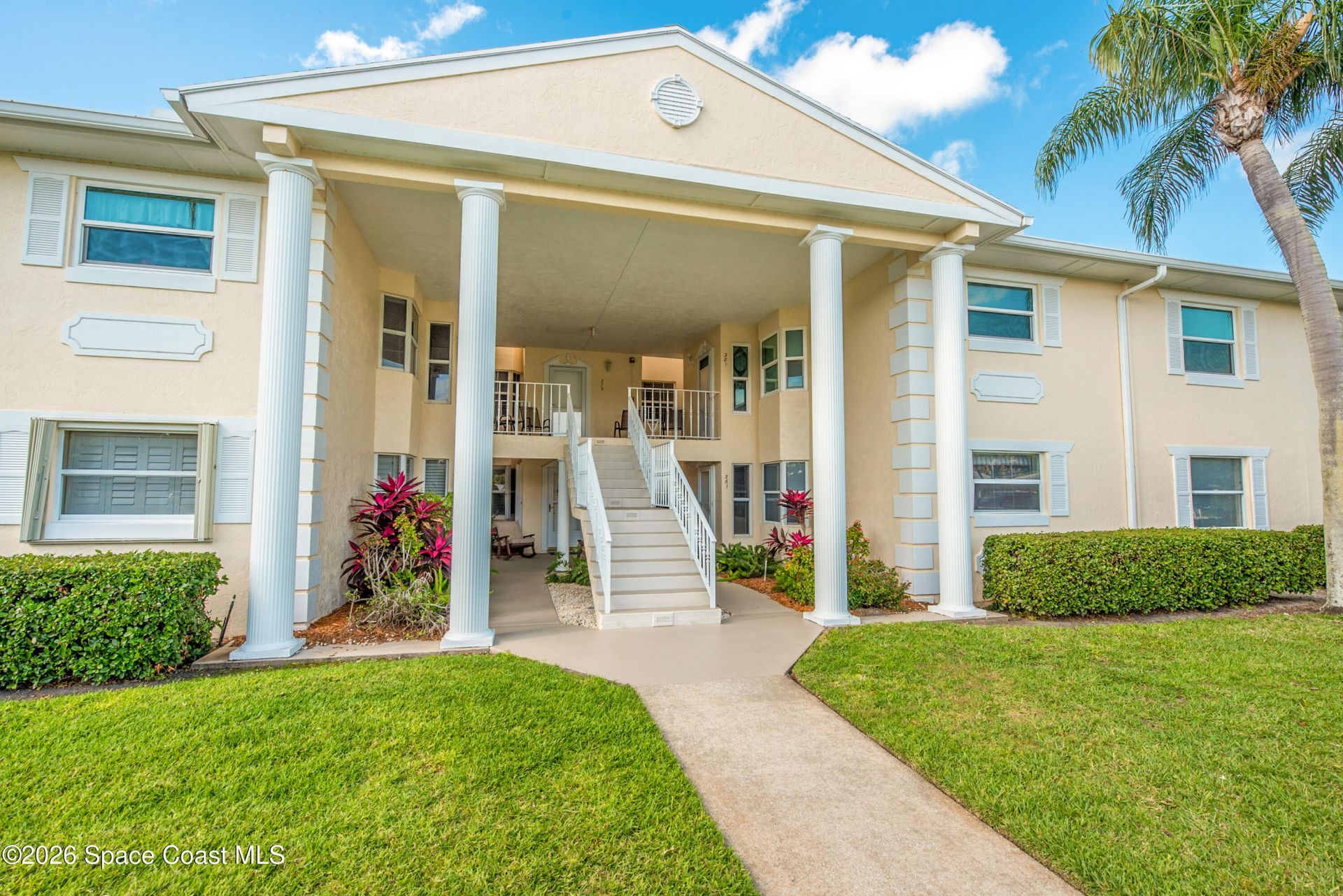 361 N Grove Isle Circle, Vero Beach, FL 32962 Photo