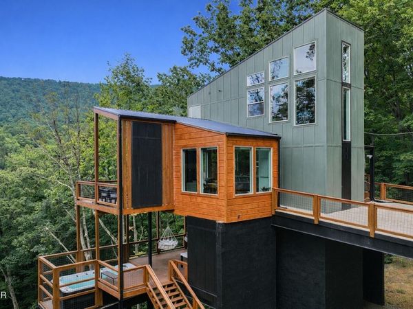 803 Big Bear Ridge Road, Gatlinburg, TN 37738