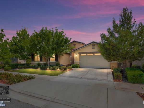11614 Hollybrook Lane, Bakersfield, CA 93311