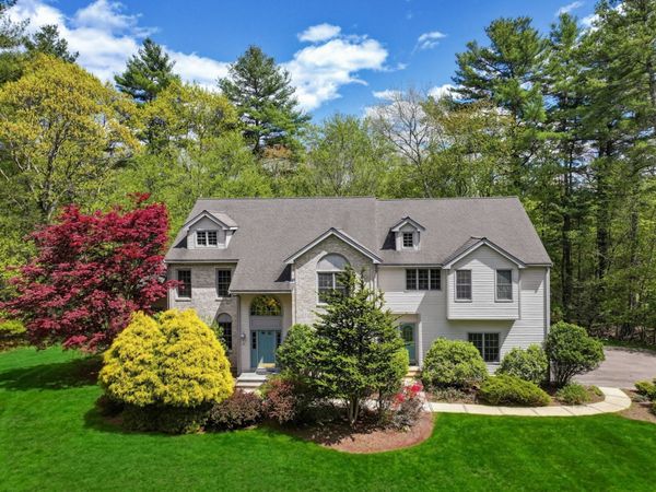 10 Timber Ledge Drive, Holliston, MA 01746