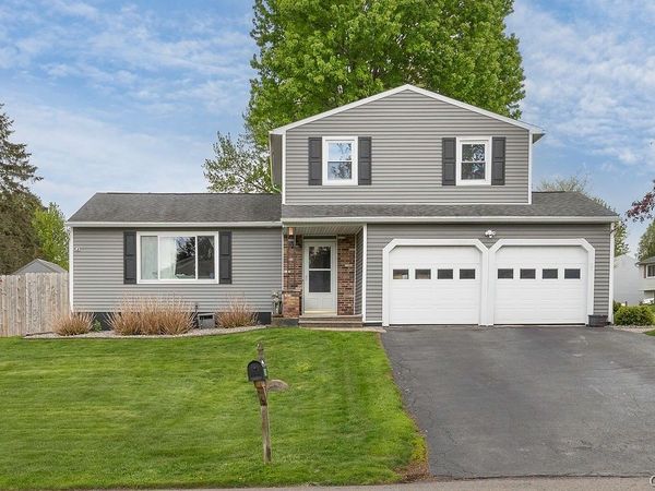 8369 Zenith Drive, Baldwinsville, NY 13027
