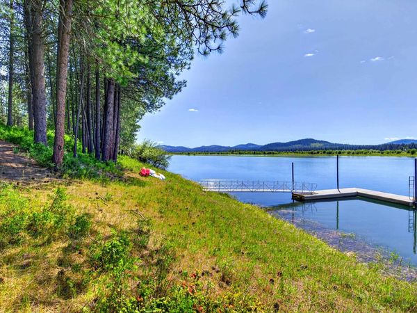 272 Robin Rd, Usk, WA 99180