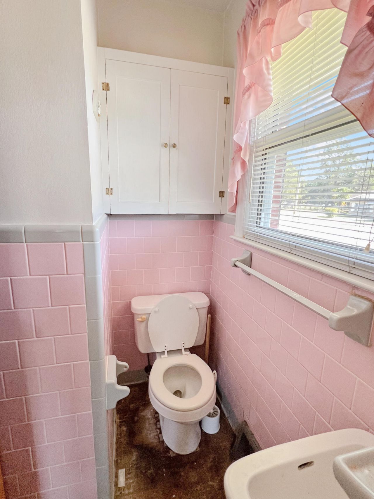 300 N Metts Street Photo 8